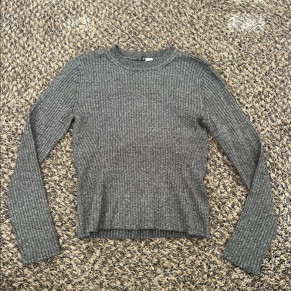 Divided H&M grey tee shirt long sleeve size medium women’s soft fall J276